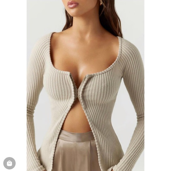 Joah Brown Tops - Joah Brown Ribbed Hook Eye Long Sleeve Knit Top size XS/S